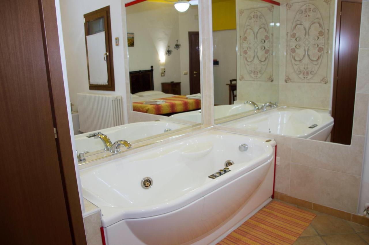 Corte Galvana Alloggio per agriturismo Cento (Emilia-Romagna)